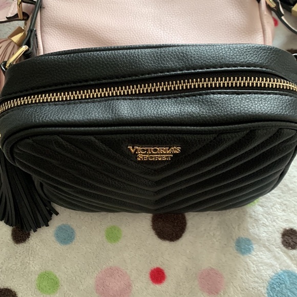 Victoria Secret soft quilted faux leather Fanny packs - Picture 9 of 14